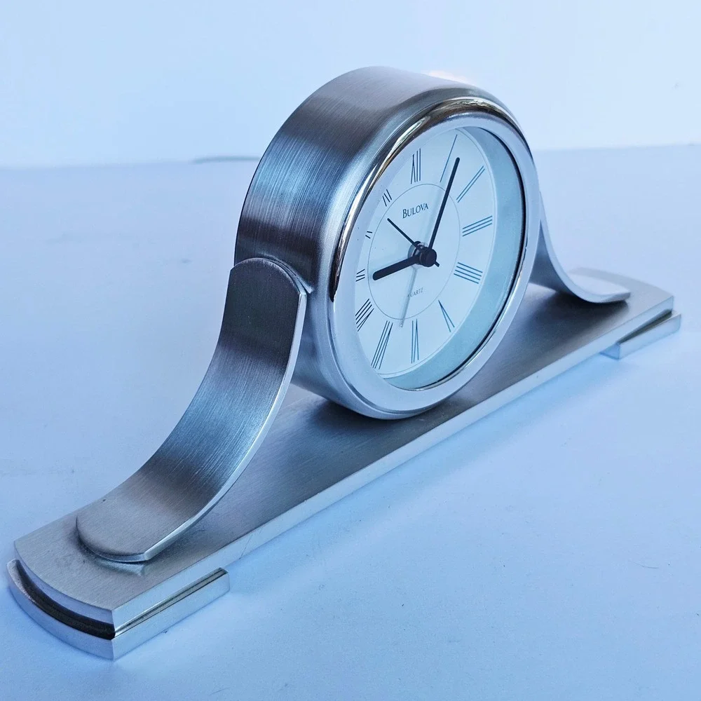 Bulova Sedona Tabletop Brushed Aluminum Clock B2450 Roman Numerals‎ WORKS 1425